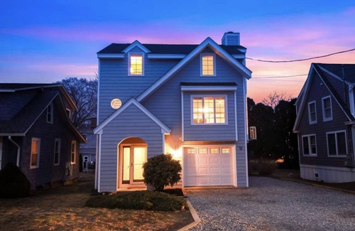 Groton Long Point House | Stylish Coastal Home with Private Beach Access & Outdoor Shower – Pet Friendly!