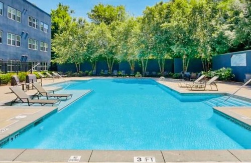 Lindridge-Martin Manor Apartment | Stylish condo in the heart of buckhead