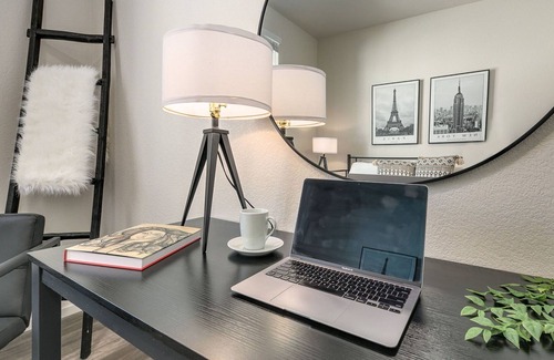Fort Collins Condo | Stylish Condo w/ Community Pool & Garage Parking!