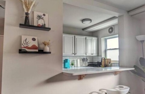 Potomac West Apartment | Stylish & Cozy #1 8 mins to DCA & Washington DC