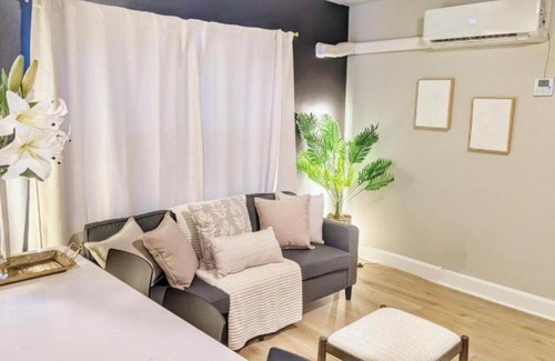 Potomac West Apartment | Stylish & Cozy #3 8 mins to DCA & Washington DC