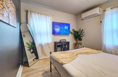 Potomac West Apartment | Stylish & Cozy #3 8 mins to DCA & Washington DC