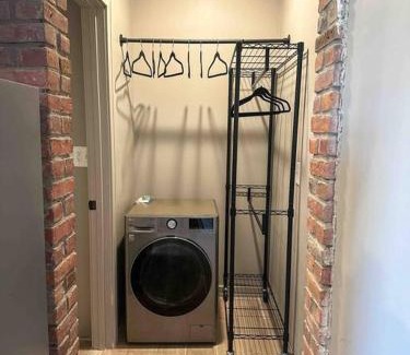 Detroit Apartment | Stylish Cozy Studio in Detroit