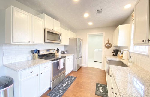 Braselton House | 🌈 🏡Stylish & Cozy Vibes, Just Minutes from Road Atlanta💥