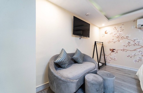 Ba Queo House | Stylish DBL Suite | Relax in Tan Binh Near Airport