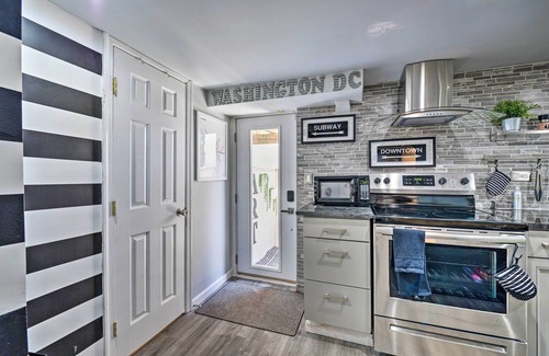 Michigan Park Apartment | Stylish DC Studio ~ 5 Mi to National Mall!