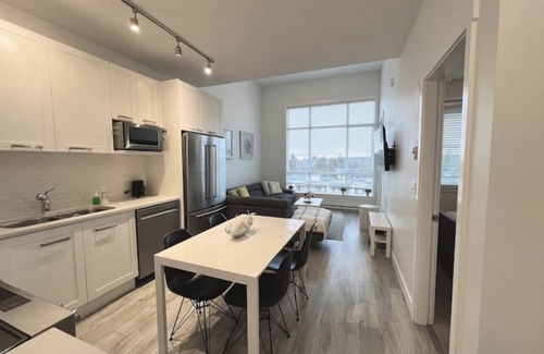 Langley Condo | Stylish Downtown Langley Condo with Mountain View!