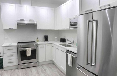 Langley Condo | Stylish Downtown Langley Condo with Mountain View!