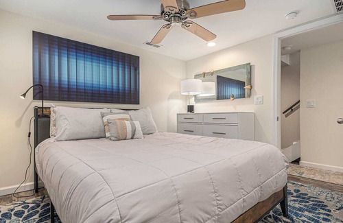 Dundee-Happy Hollow Historic District House | Stylish Dundee Home 4min UNMC, 15min CHI Center