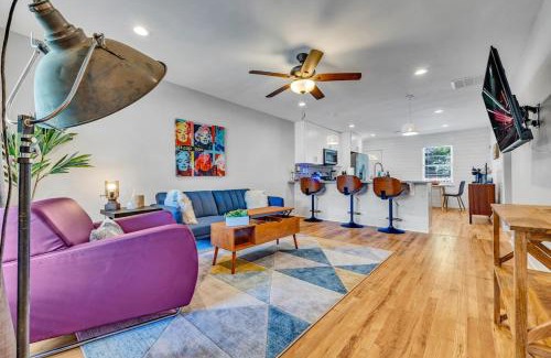 Candler-McAfee Apartment | Stylish Duplex Near East Lake Golf Course-Unit B