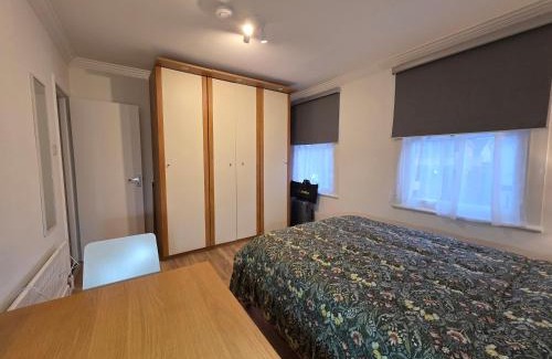 Forest Gate Apartment | Stylish East London Stay 2Bed Home in Forest Gate