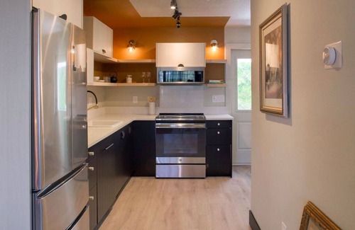 South Pasadena Apartment | Stylish & Eclectic Modern 2/1 Apt – WeAreAuthentic