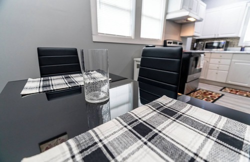 Marion House | Stylish Extended-Stay Home in Peaceful Midtown