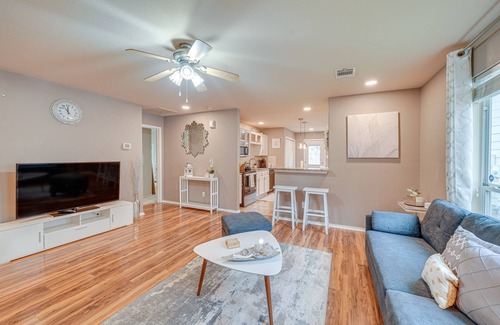 West San Antonio House | Stylish Family Home: 3 Mi to SeaWorld San Antonio!