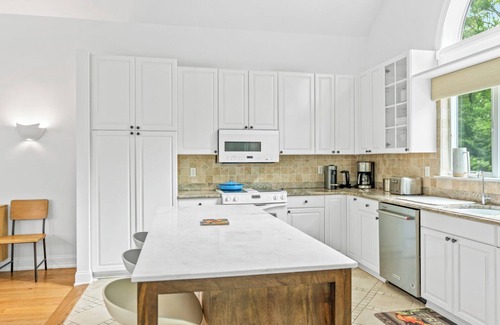 Hampton Bays House | Stylish Five-Bedroom Oasis w/Pool, Minutes from Beaches, Wineries & the.