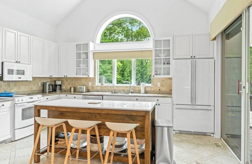 Hampton Bays House | Stylish Five-Bedroom Oasis w/Pool, Minutes from Beaches, Wineries & the.