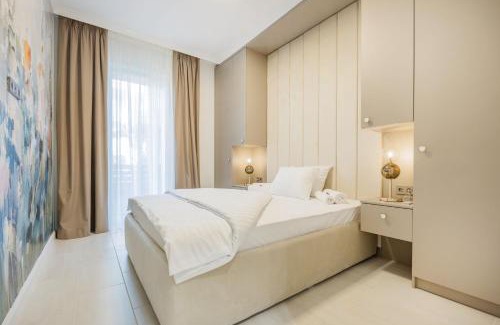 Ferencvaros Apartment | Stylish Ground-Floor Comfort w Terrace & Parking