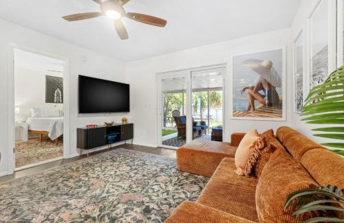 Gulfport House | Stylish Gulfport House with Pool! Steps to Downtown Restaurants, Shops & Gulfport Beaches!
