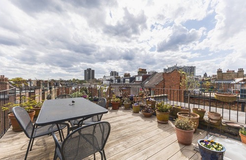 Gospel Oak Apartment | Stylish Hampstead Retreat by the Heath
