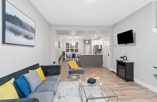 Southwest Edmonton House | Stylish Home Base for Short or Long Stays