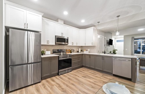 Southwest Edmonton House | Stylish Home Base for Short or Long Stays