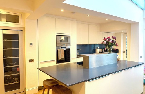 Holland Park House | Stylish home between Notting Hill and Kensington. The perfect location!