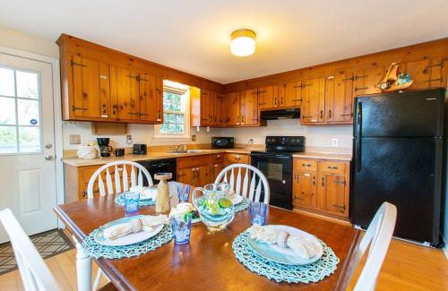 West Yarmouth House | Stylish Home Dog Friendly Close to Beach
