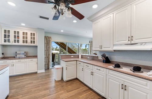 Fort Myers Beach House | Stylish Home with New Luxury Pool! Steps to Beach, Restaurants, Nightlife, Entertainment, and more!