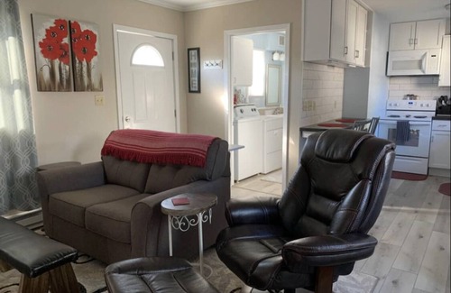 Pierre House | Stylish House Near Missouri River and Capitol Building
