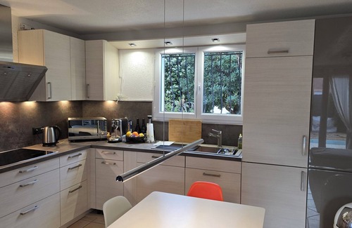 Portiragnes House | Stylish house with medit. Garden, AC, barbecue, private + heated. Pool and W-Box