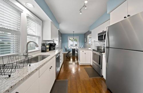 Birmingham House | Stylish Luxurious 3BD Home in the Heart of Downtown Birmingham