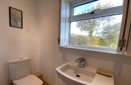 Rhyl House | Stylish Luxury Cottage With Countryside Views