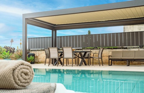 Muro House | Stylish mill finca with pool & outdoor kitchen. Ideal for families & friends!