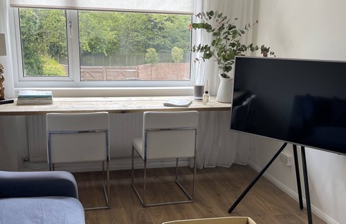 Upstreet Apartment | Stylish modern apartment with amazing views