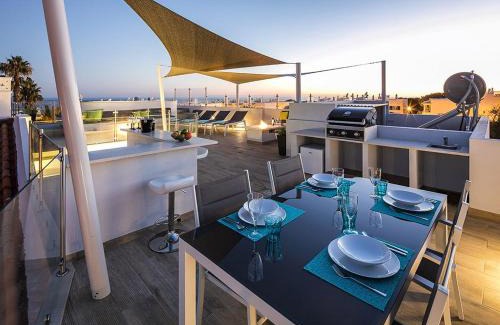 Benagil Villa | Stylish & Modern Carvoeiro Villa 2 Bedrooms Villa Benagil Stunning Views & Roof Terrace With Private Heated Pool Algarve