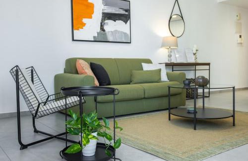 City Centre Apartment | Stylish Modern City Center Stay