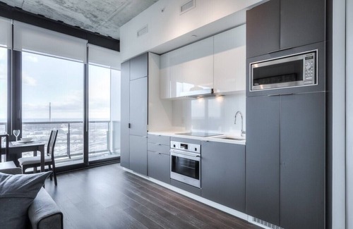 West Don Lands Condo | STYLISH MODERN LOFT 2 BED/2 BATH IN THE HEART OF TORONTO