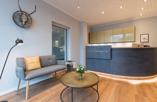 Eisenach Apartment | stylish, modern "SelectSuite" with balcony, central old town