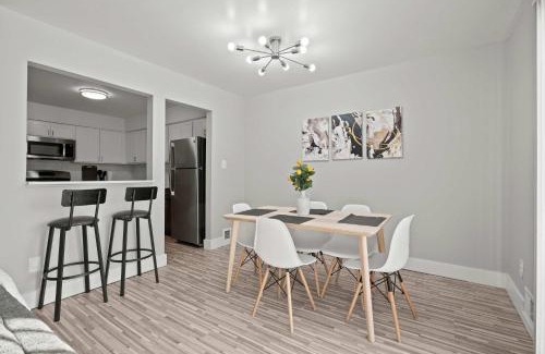 Rochester Apartment | Stylish & Modern Unit Prime Location & Comfort