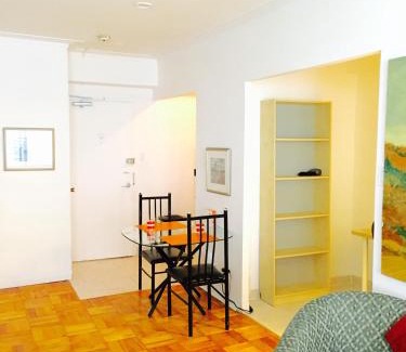 Downtown Montreal Apartment | Stylish Montreal Apartment: Comfortable Stay in the Golden Square Mile
