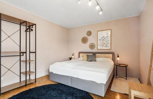 Denzlingen Apartment | Stylish Oasis with Panoramic view