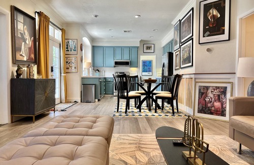 Midway City Apartment | Stylish & One-of-a-Kind 2-Bedroom Apartment in SoCal – Private Retreat