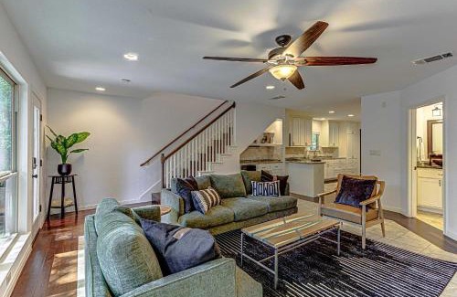 Holly House | Stylish Remodeled 3 BDR w Studio in East Austin