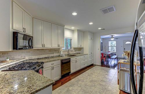 Holly House | Stylish Remodeled 3 BDR w Studio in East Austin