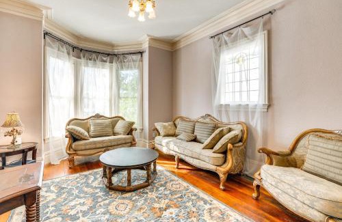 Alkali Flat House | Stylish Sacramento Retreat Less Than 1 Mi to Downtown!