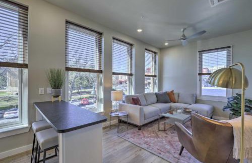 Downtown Apartment | Stylish San Marcos Apt in the Heart of Dwtn!