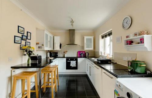 Birchington House | Stylish seaside house 2 min walk from beach Pass the Keys