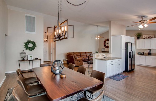 Sunset Ridge House | Stylish Single Family Home, Short Walk to Kierland, Private Pool, 5Bed
