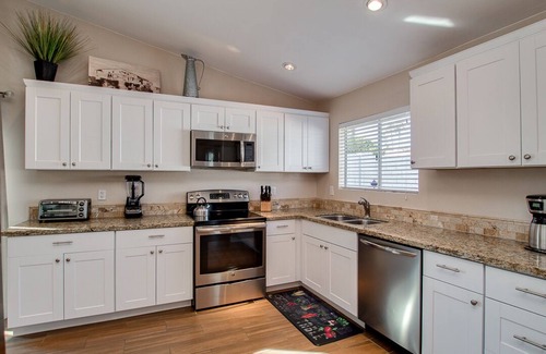 Sunset Ridge House | Stylish Single Family Home, Short Walk to Kierland, Private Pool, 5Bed