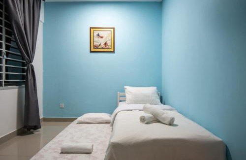 Taman Daya Apartment | Stylish & Spacious 2BR at ARC Austin with Free Parking
